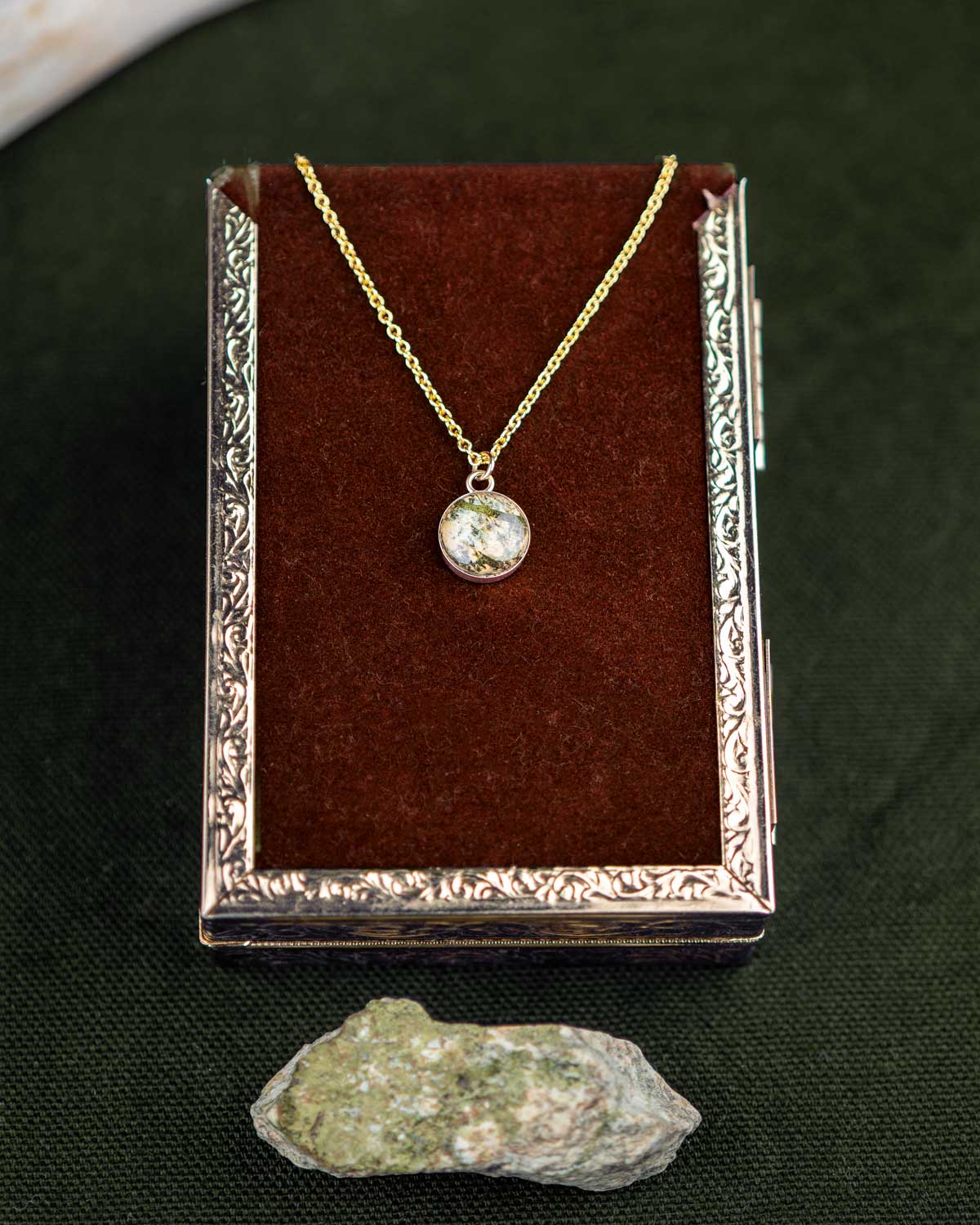 Dainty Compass Necklace with Your Stone | Gold