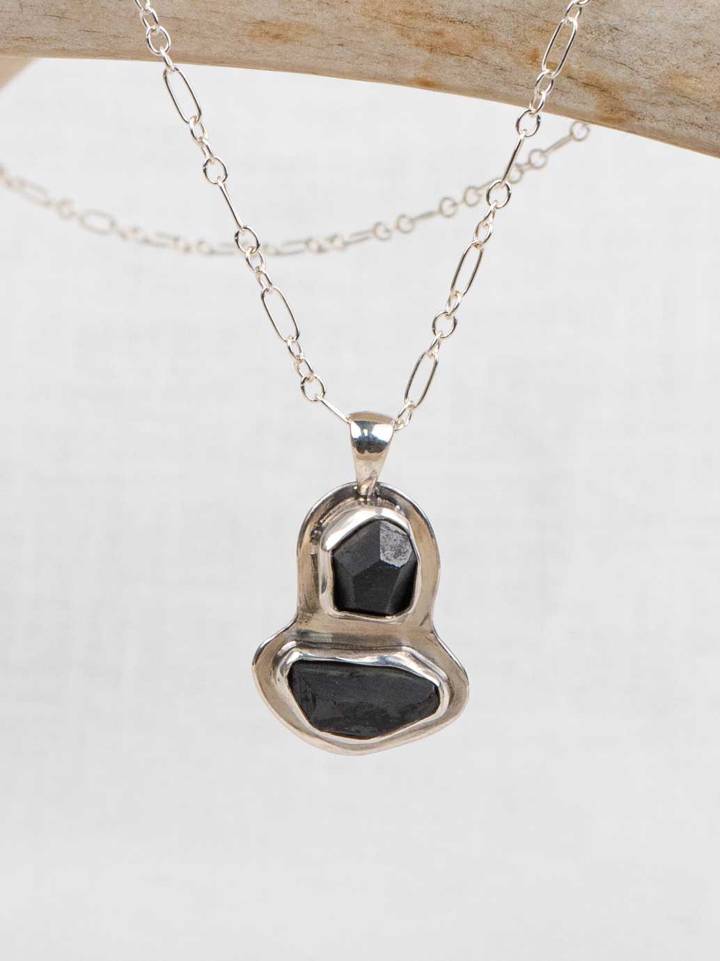 1603_SpecialRequest_Pendant_SS_Garnet_3_web.jpg