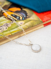 Yule Marble Dainty Compass Necklace | Silver